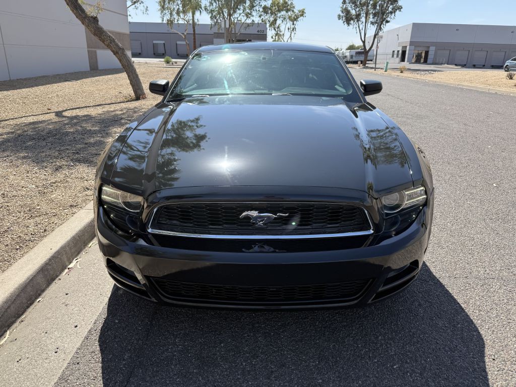 2013 Ford Mustang Image 2