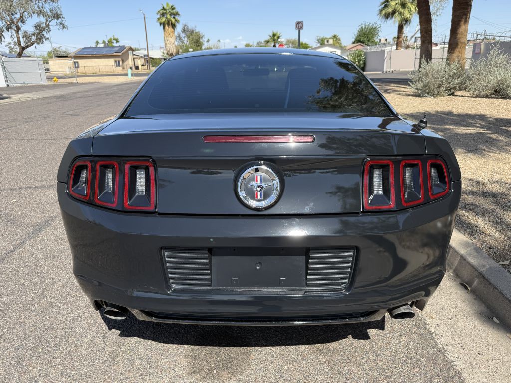 2013 Ford Mustang Image 5