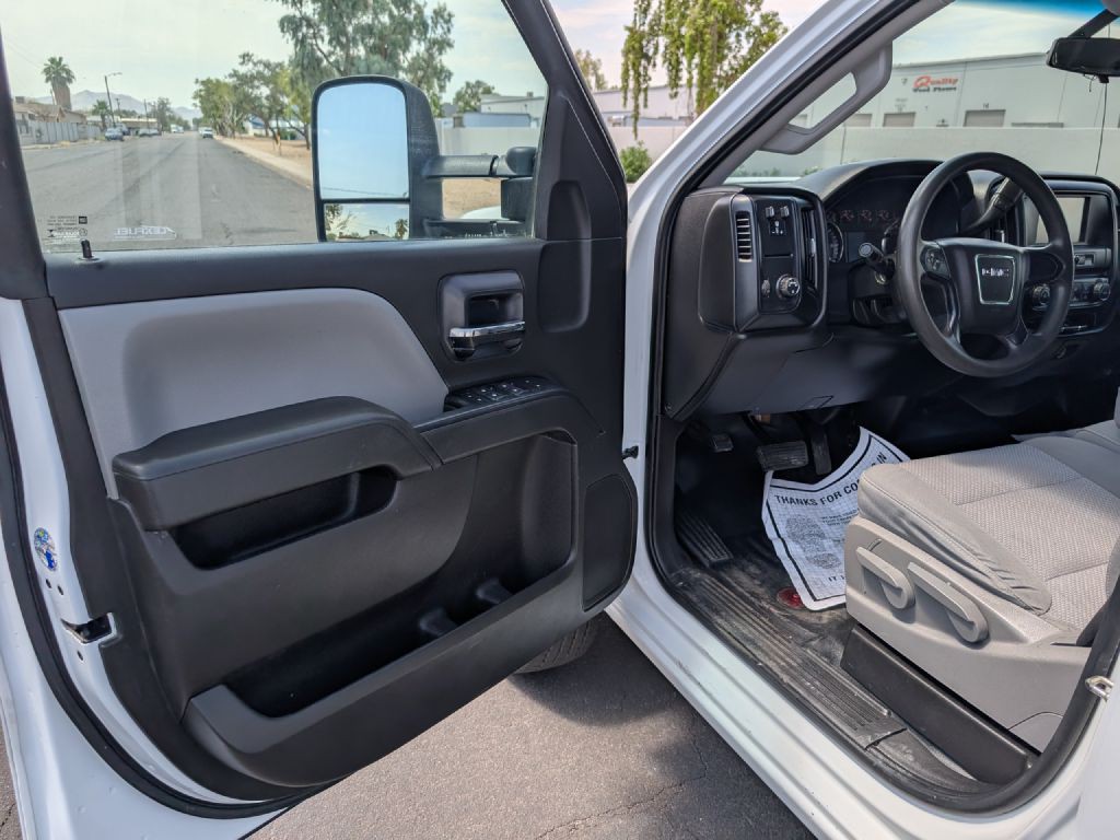 2018 GMC Sierra 2500 Image 8