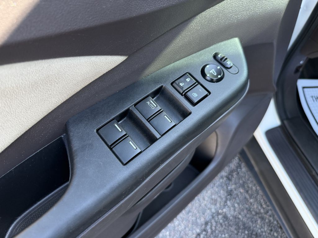 2013 Honda CR-V Image 17