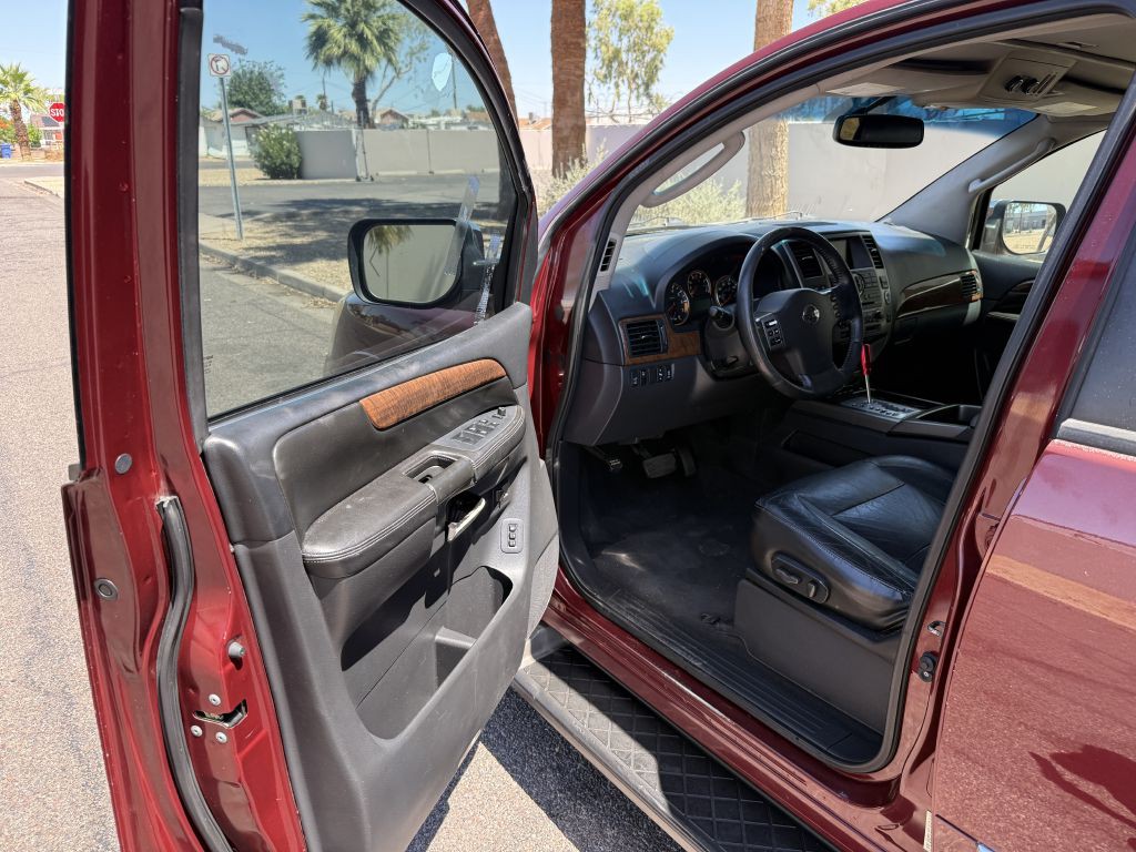 2011 Nissan Armada Image 7