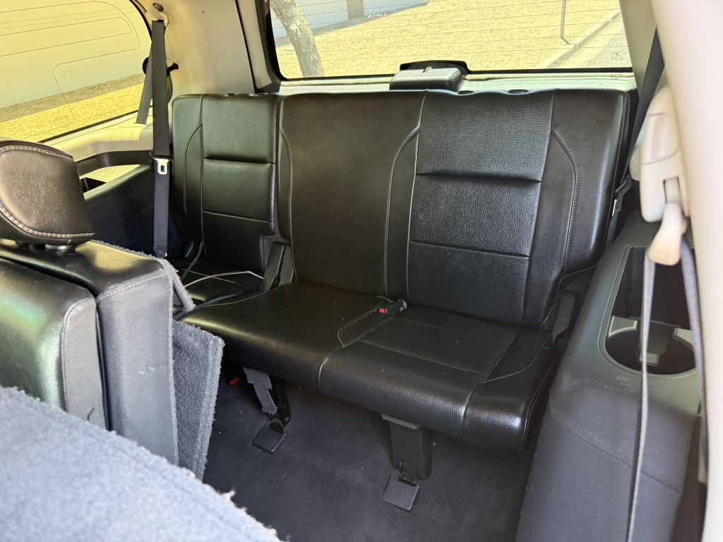 2011 Nissan Armada Image 11