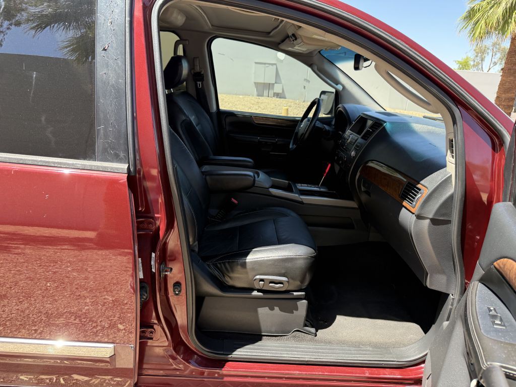 2011 Nissan Armada Image 17