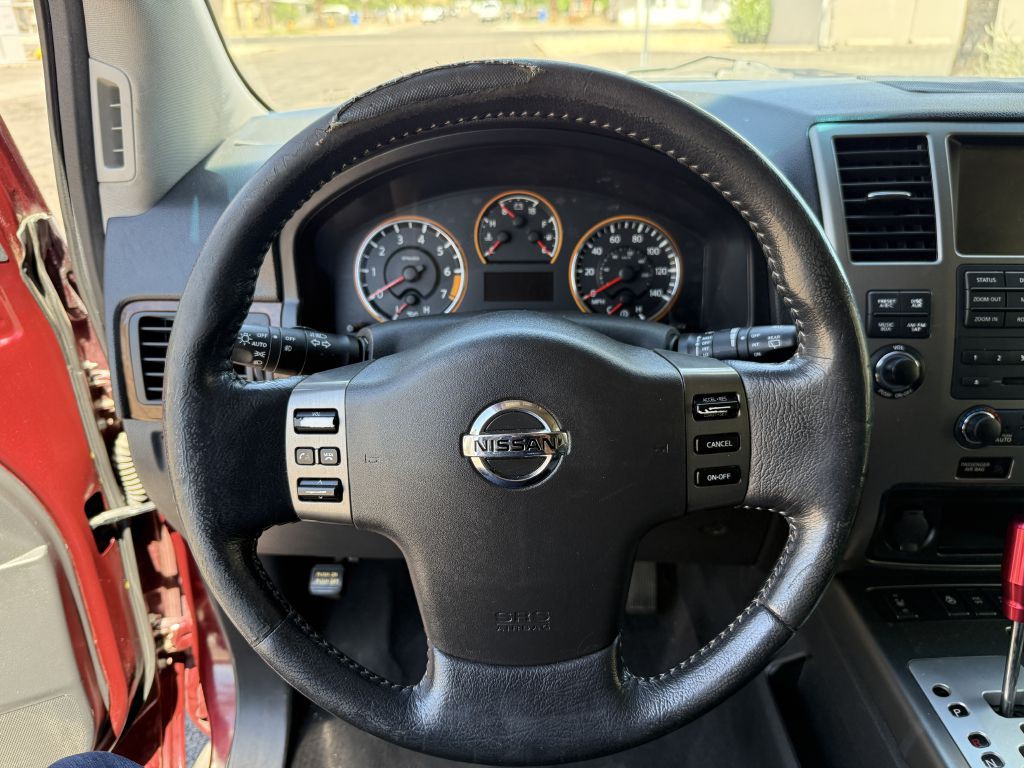 2011 Nissan Armada Image 22