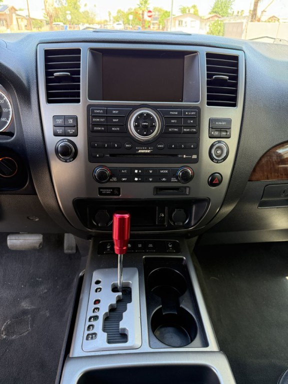 2011 Nissan Armada Image 23