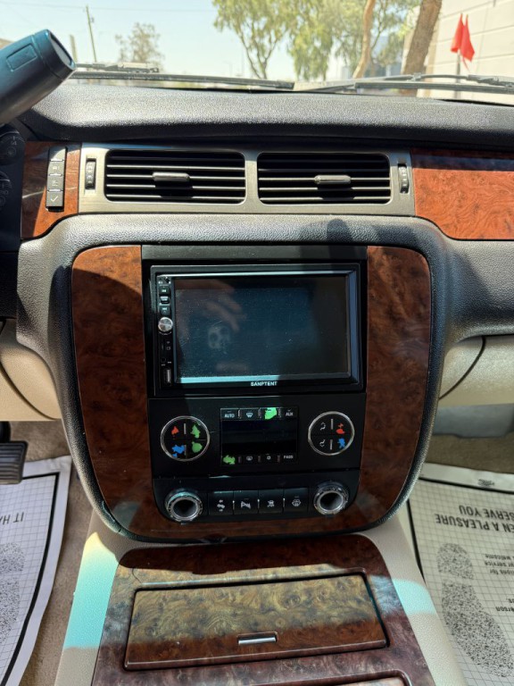 2007 Chevrolet Tahoe Image 23