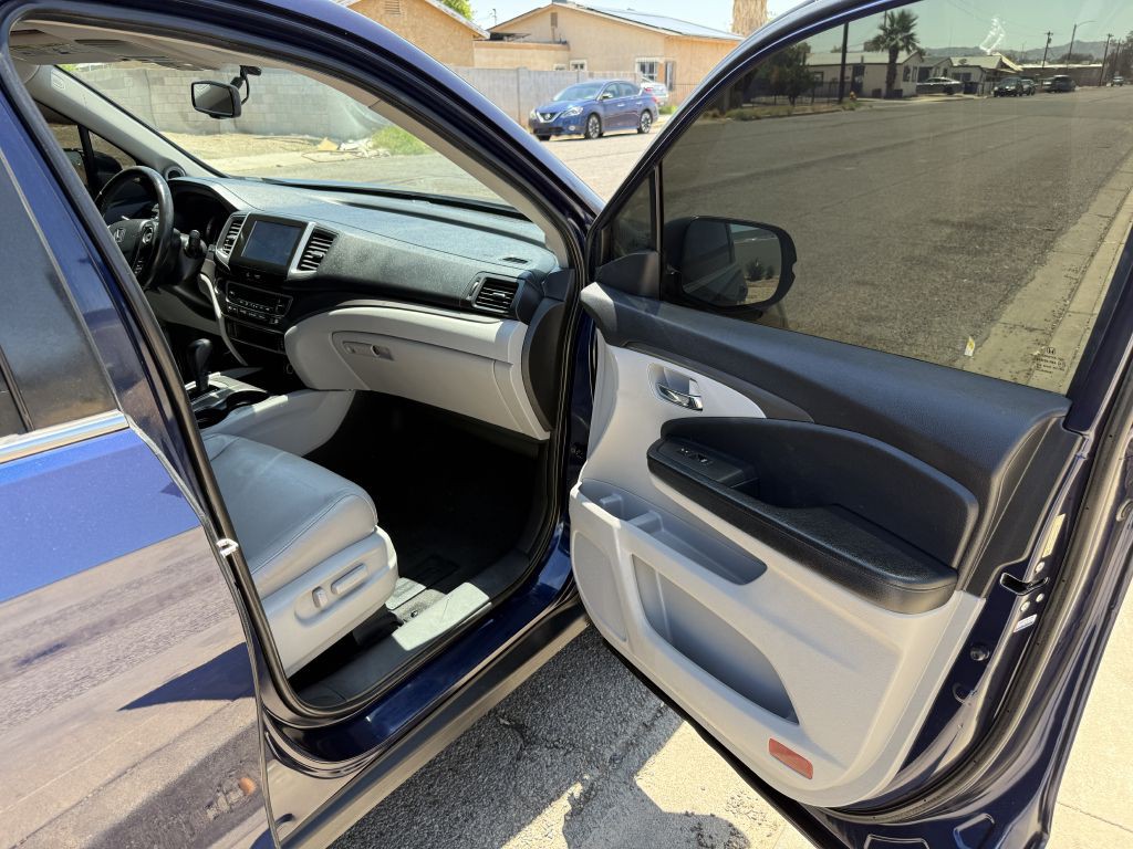 2016 Honda Pilot Image 16