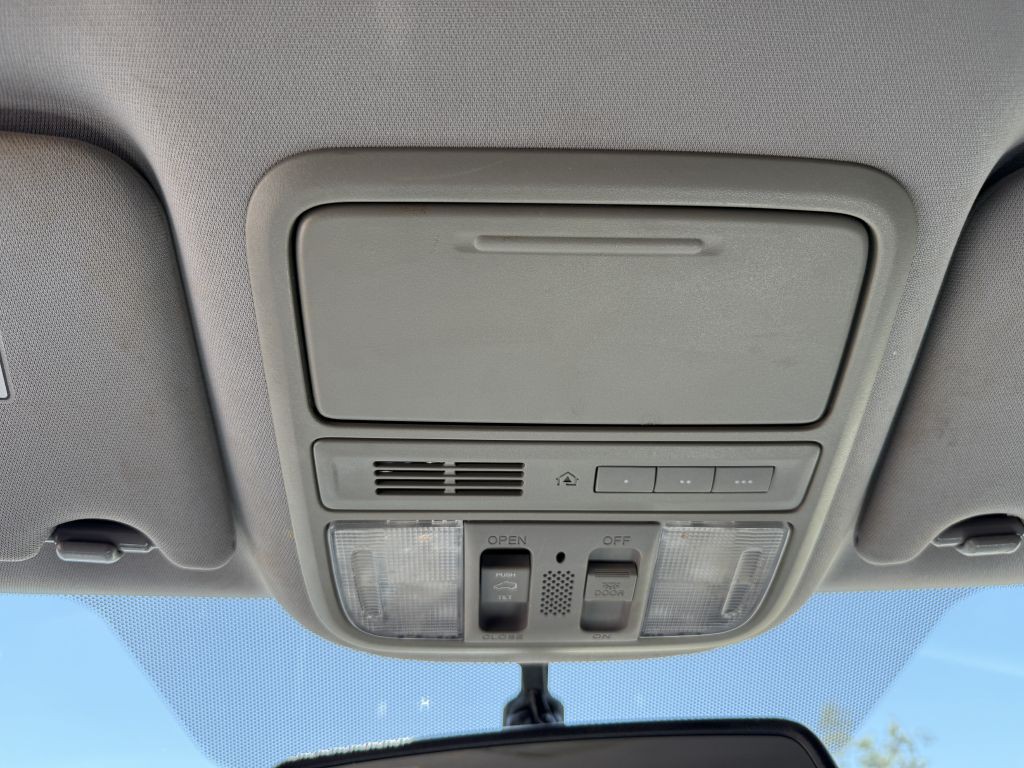 2016 Honda Pilot Image 24