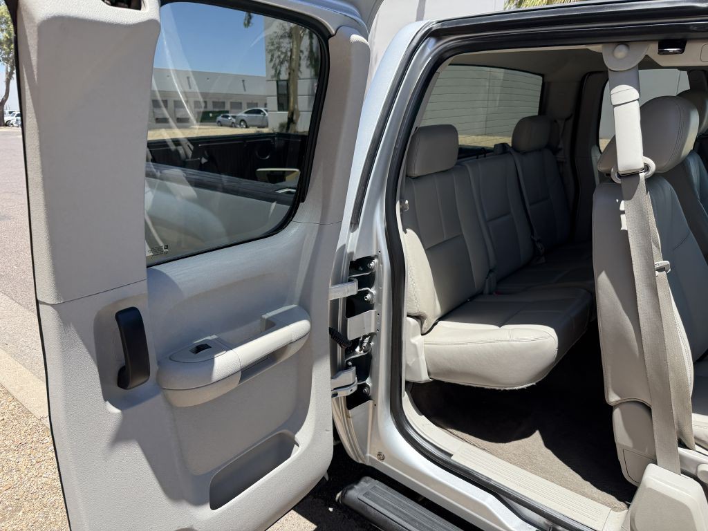 2012 Chevrolet Silverado 1500 Image 11