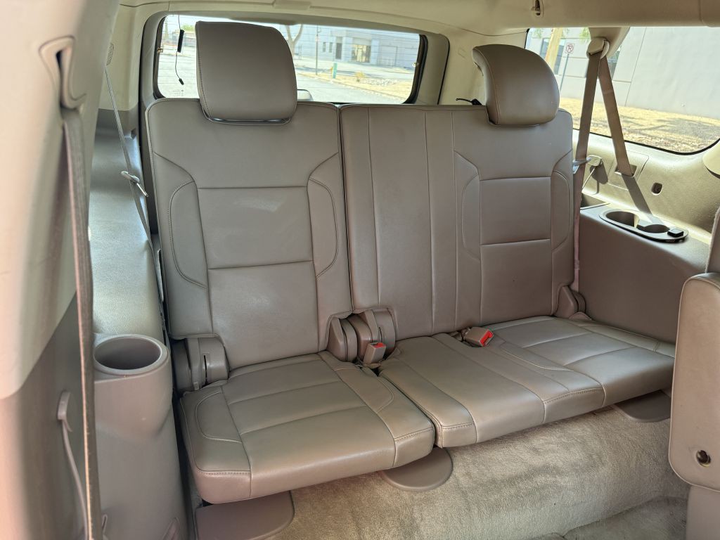 2015 Chevrolet Suburban Image 13