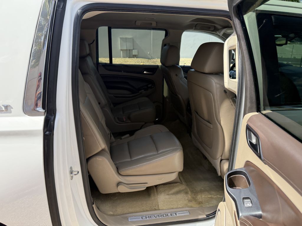 2015 Chevrolet Suburban Image 15