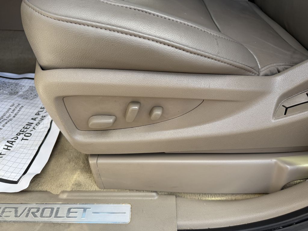 2015 Chevrolet Suburban Image 20