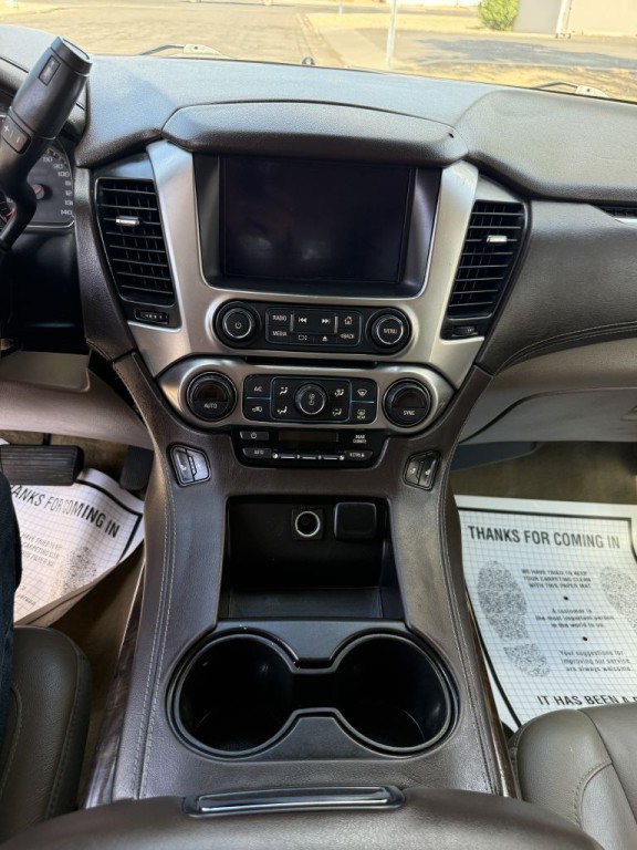 2015 Chevrolet Suburban Image 23