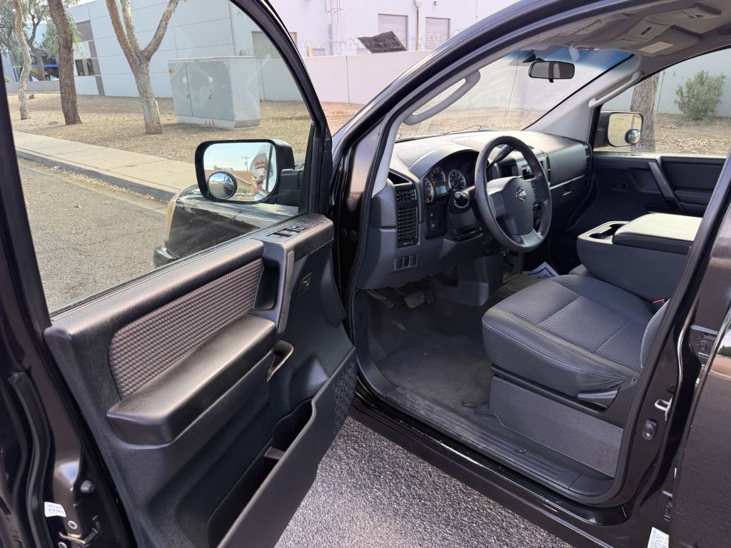 2009 Nissan Titan Image 7