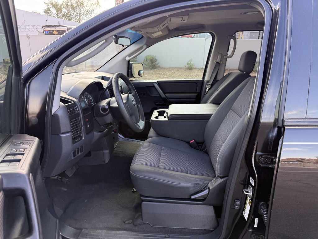 2009 Nissan Titan Image 8