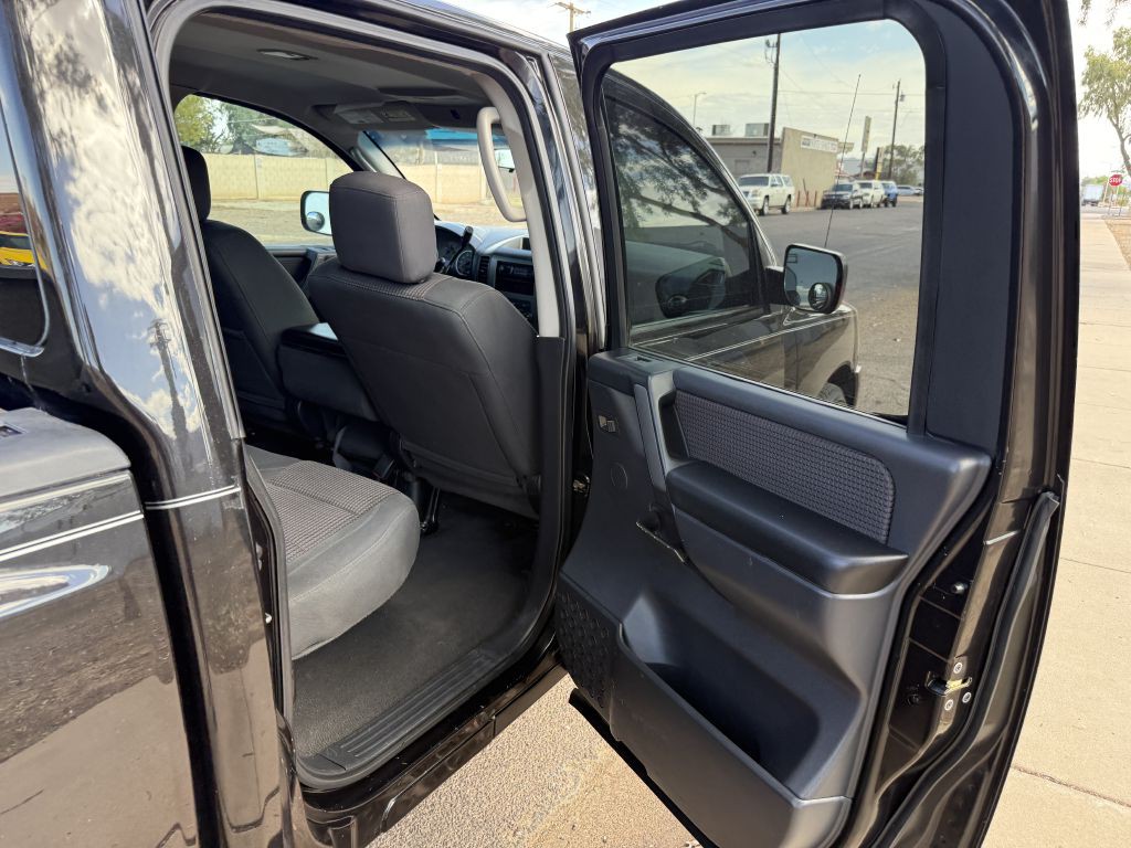 2009 Nissan Titan Image 11