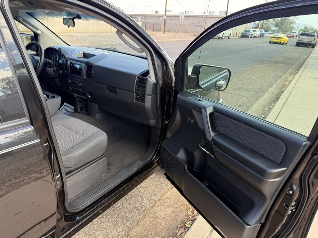2009 Nissan Titan Image 13