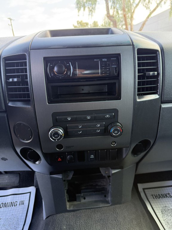 2009 Nissan Titan Image 19