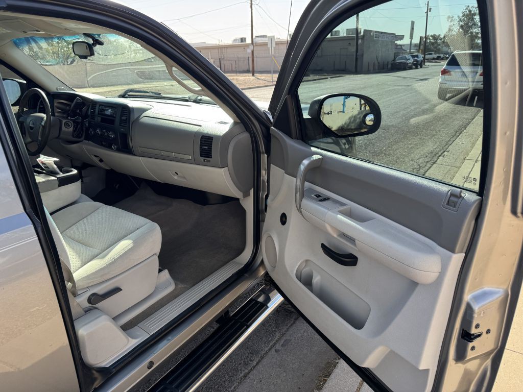 2008 GMC Sierra Image 13