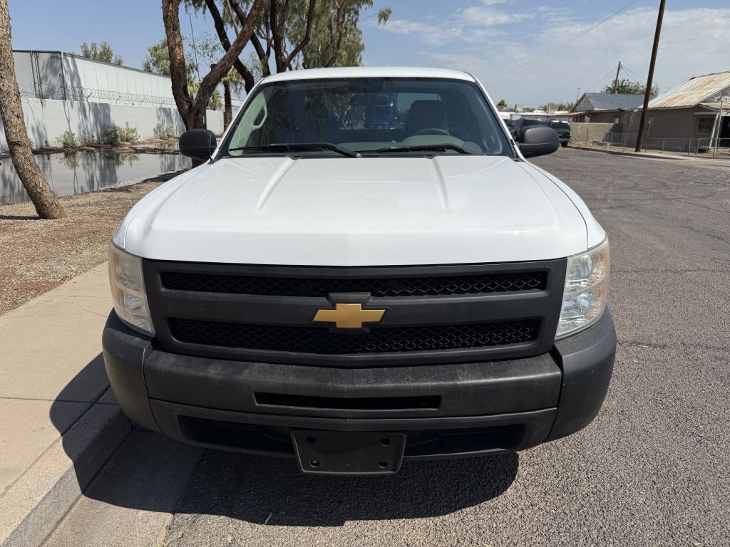 2013 Chevrolet Silverado 1500 Image 2
