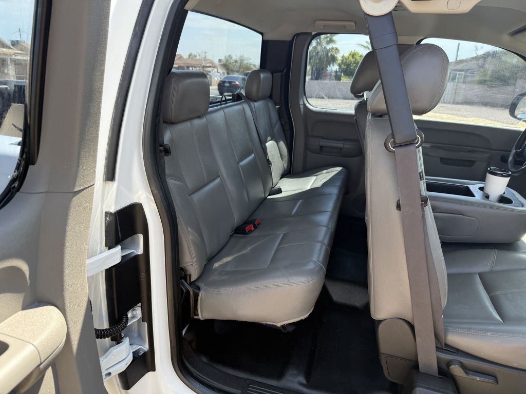 2013 Chevrolet Silverado 1500 Image 12
