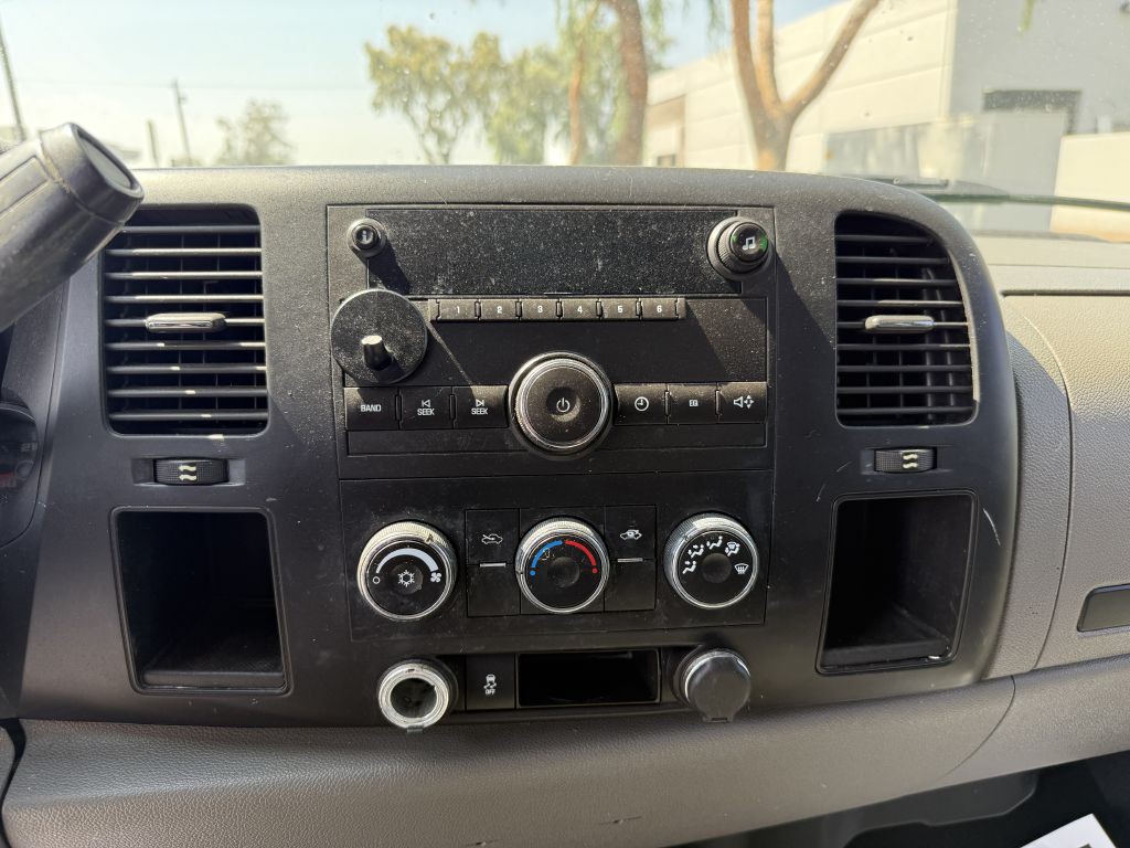2013 Chevrolet Silverado 1500 Image 18