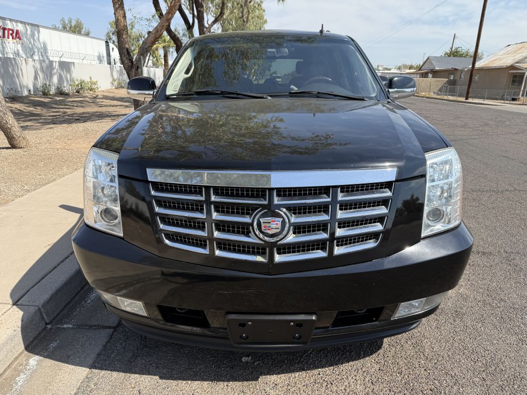 2007 Cadillac Escalade Image 2