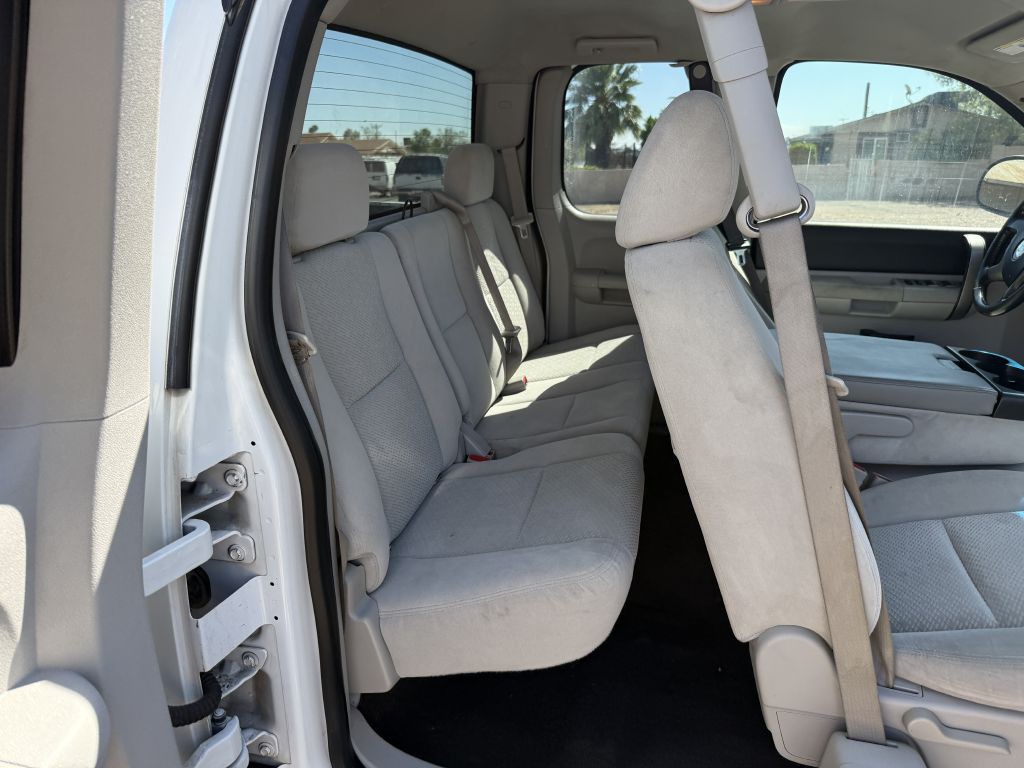 2007 Chevrolet Silverado 1500 Image 12