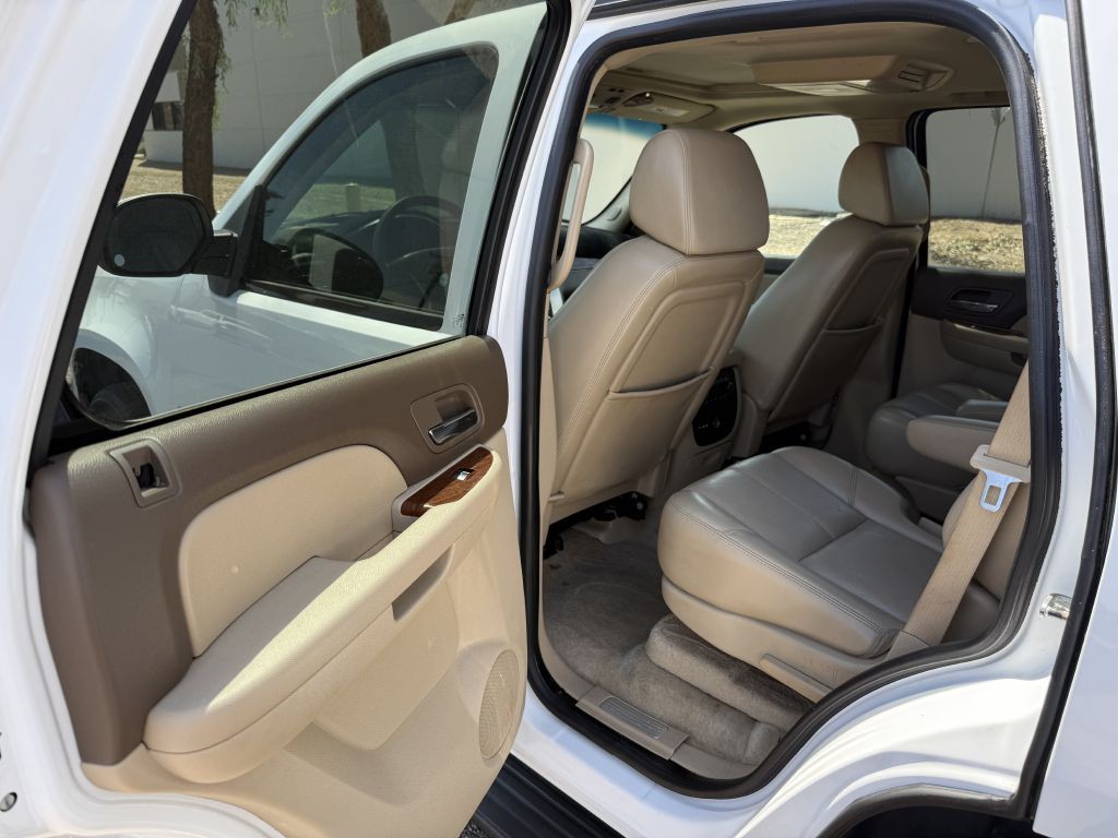 2007 GMC Yukon Image 9