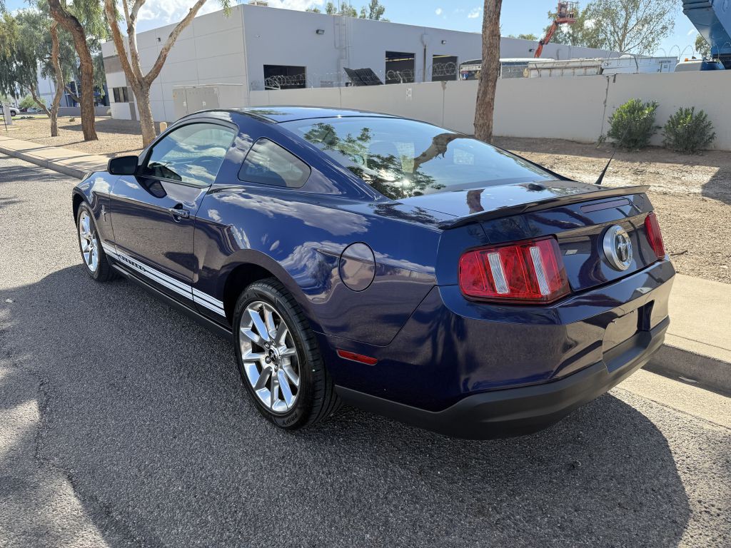 2010 Ford Mustang Image 6