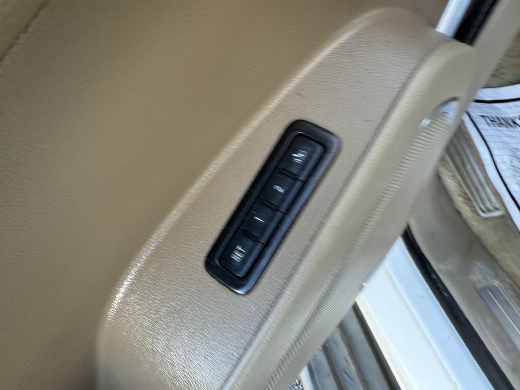 2015 Chevrolet Tahoe Image 20