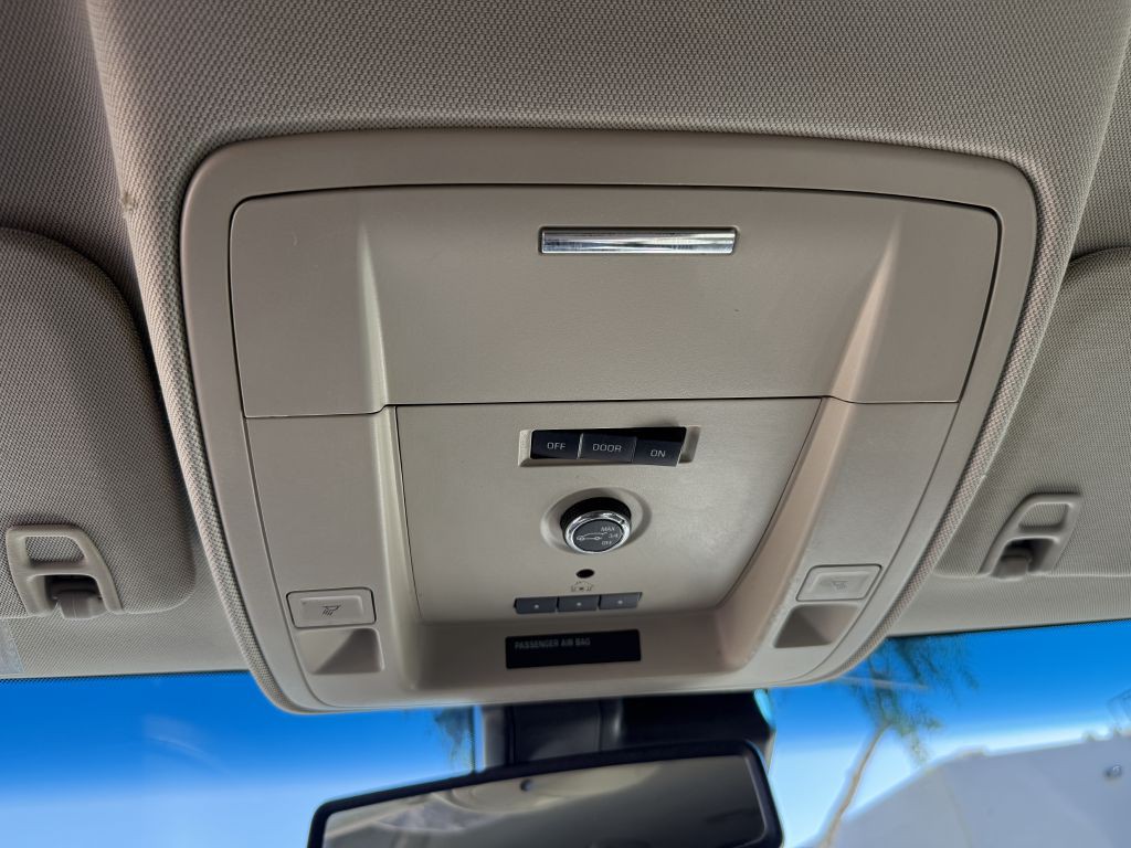 2015 Chevrolet Tahoe Image 25