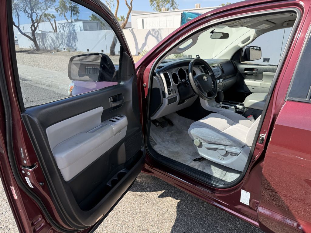 2009 Toyota Sequoia Image 7