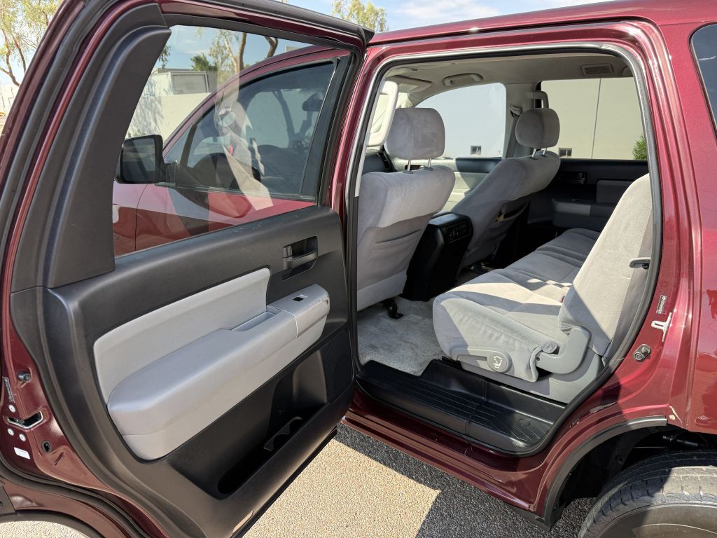 2009 Toyota Sequoia Image 9