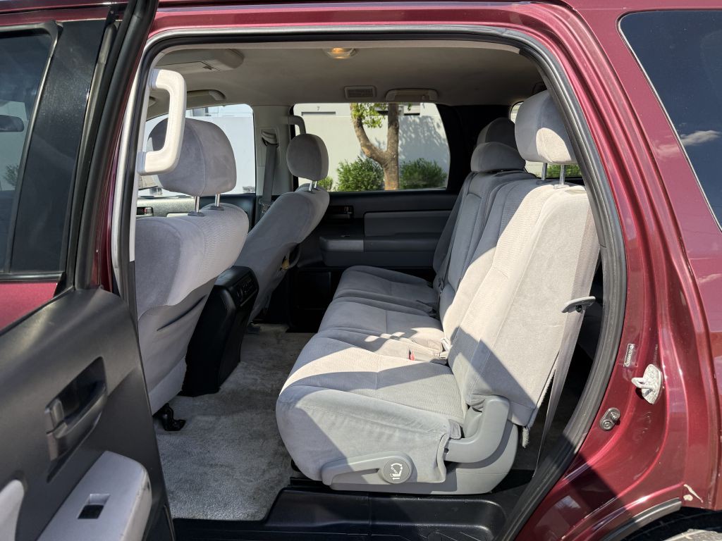 2009 Toyota Sequoia Image 10