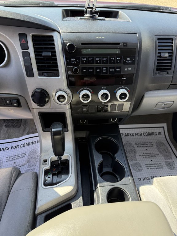 2009 Toyota Sequoia Image 24