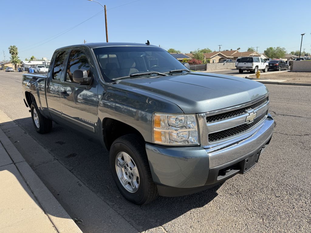 2007 Chevrolet Silverado 1500 Image 3