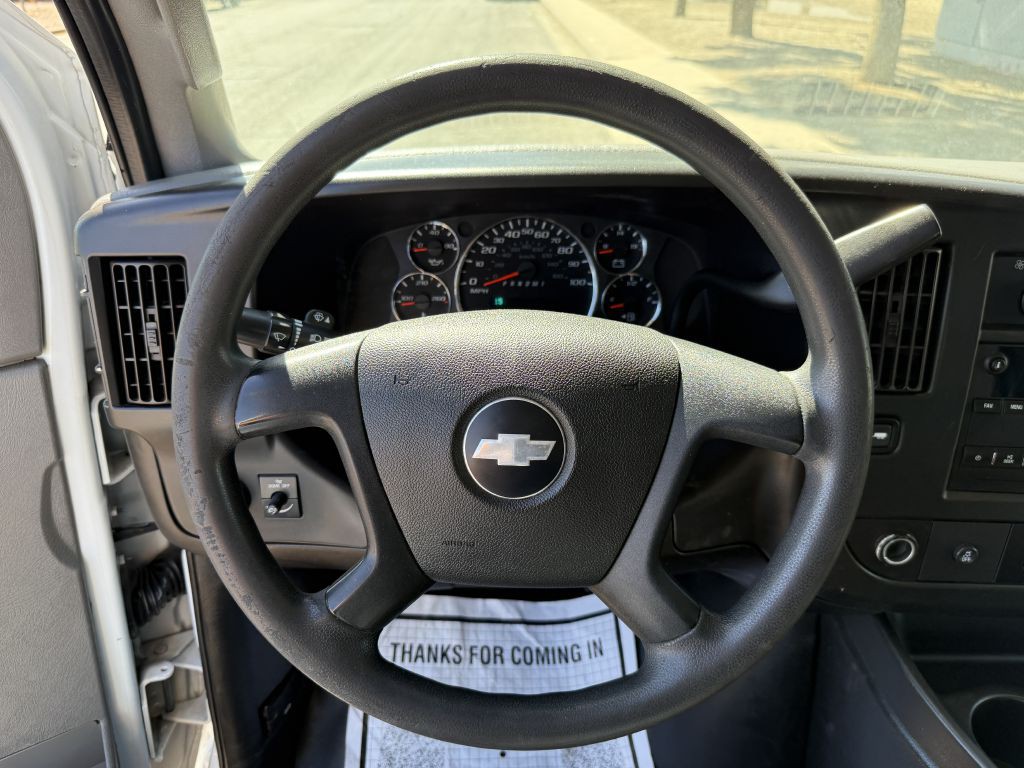 2018 Chevrolet Express Image 16