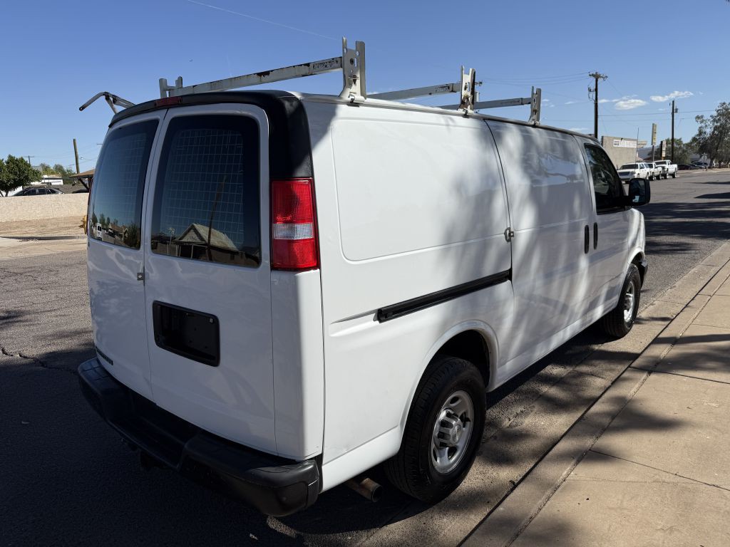 2018 Chevrolet Express Image 4
