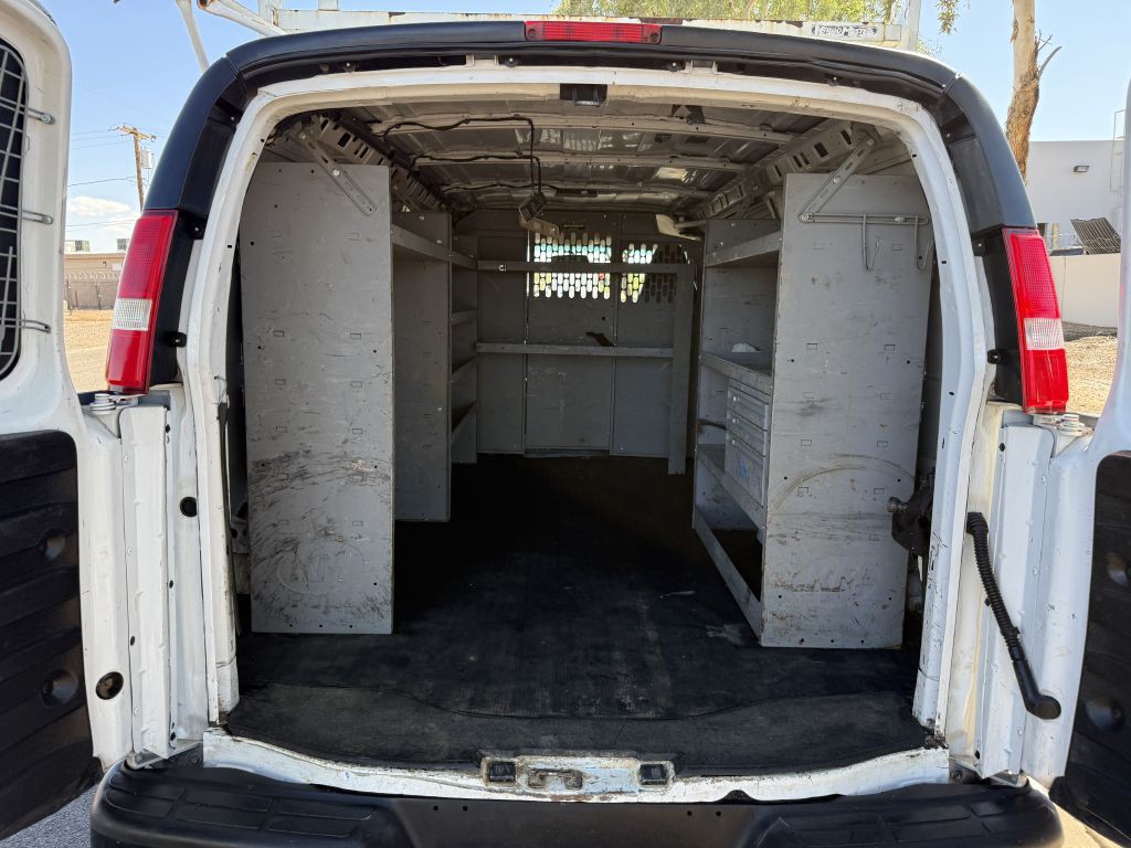 2018 Chevrolet Express Image 9