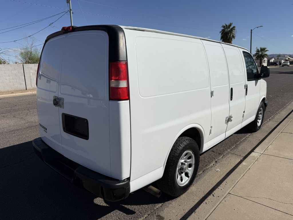 2014 Chevrolet Express Image 4