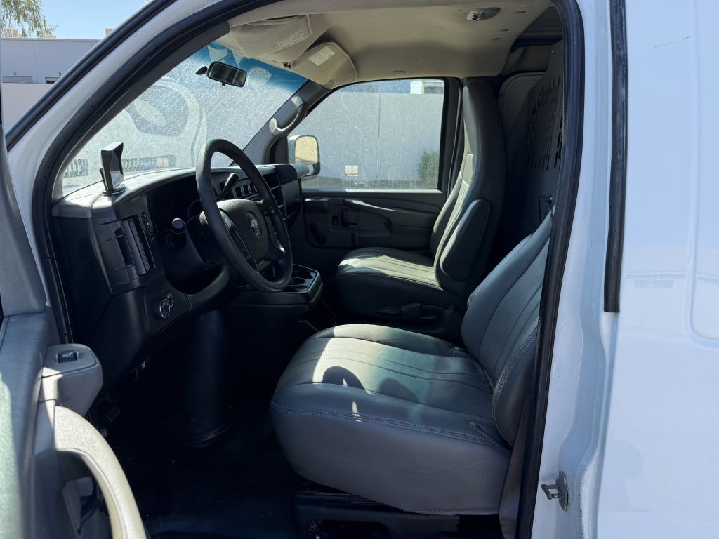 2014 Chevrolet Express Image 8