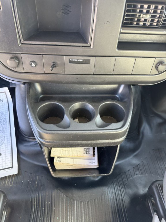 2014 Chevrolet Express Image 18