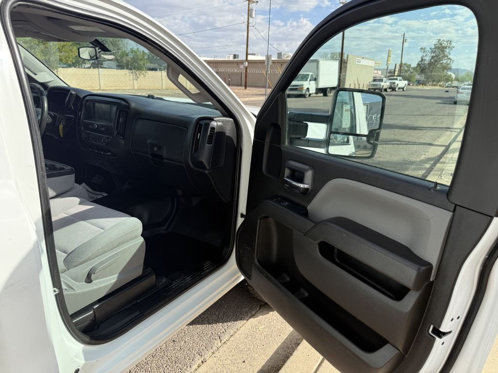 2018 Chevrolet Silverado 1500 Image 9