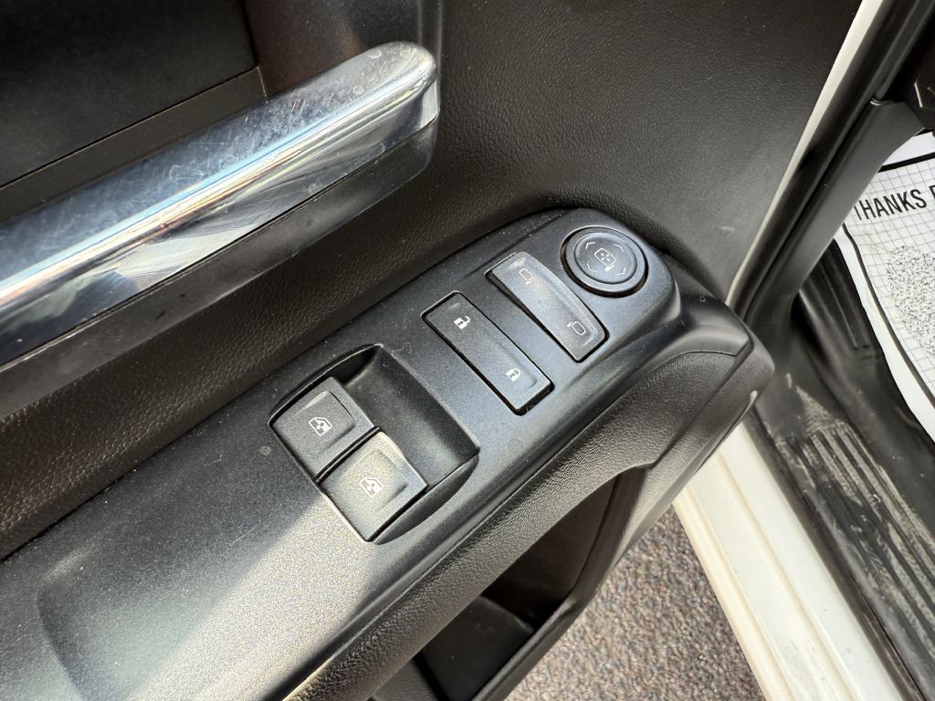 2018 Chevrolet Silverado 1500 Image 11