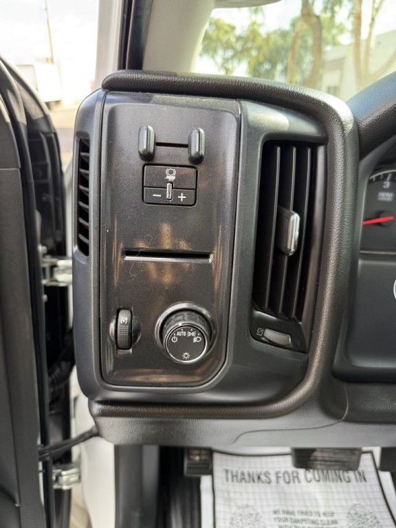 2018 Chevrolet Silverado 1500 Image 12