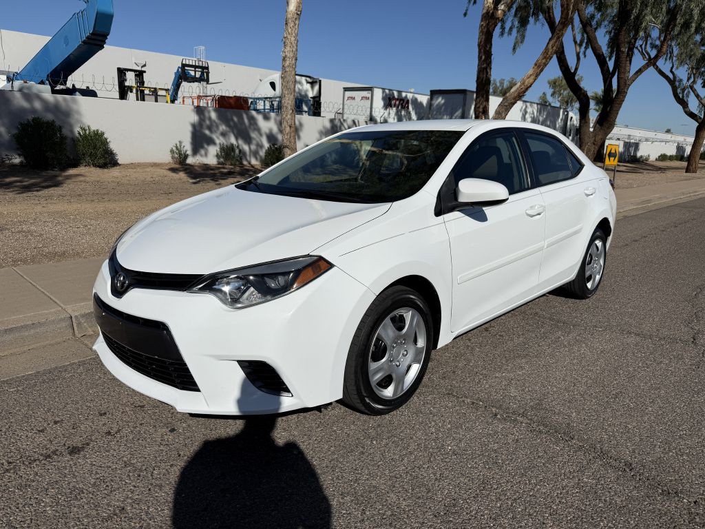2015 Toyota Corolla Image 1