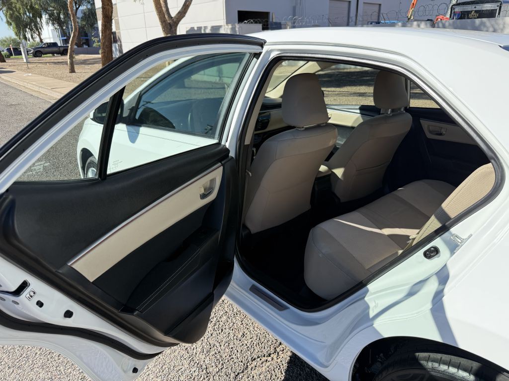 2015 Toyota Corolla Image 9