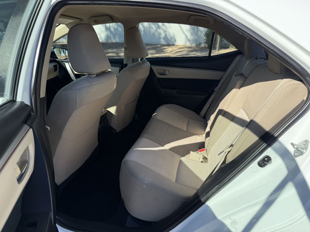 2015 Toyota Corolla Image 10