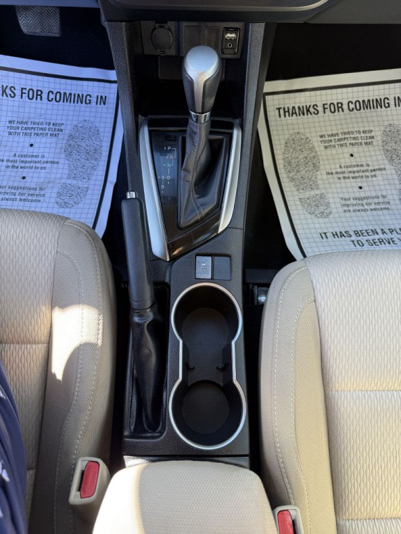 2015 Toyota Corolla Image 21